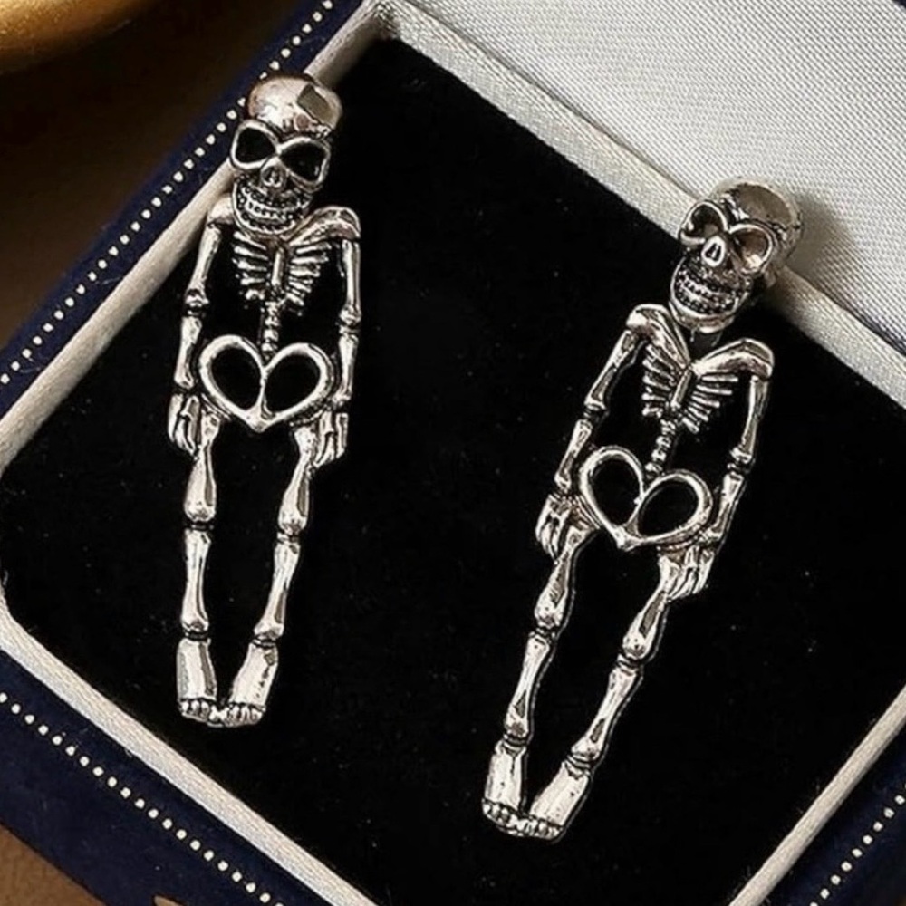 💞 New Punk Skeleton Halloween Earrings